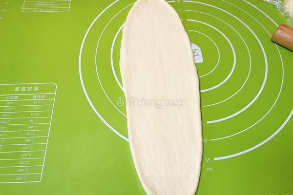 冬季—圣诞花环面包的做法图解10