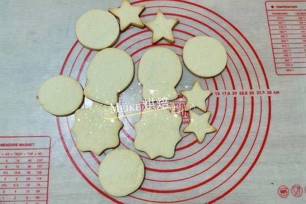 圣诞糖霜饼干的做法图解1