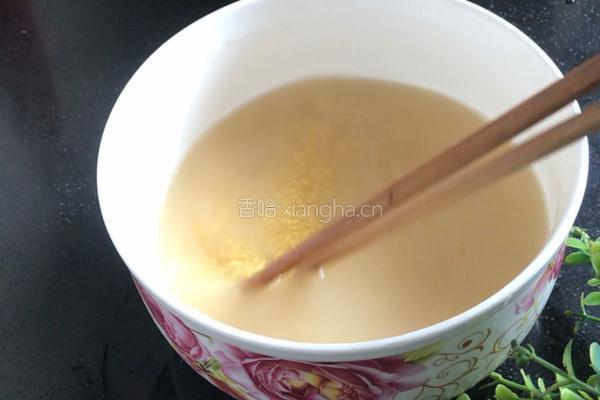 小米蒸鸡肉的做法图解1