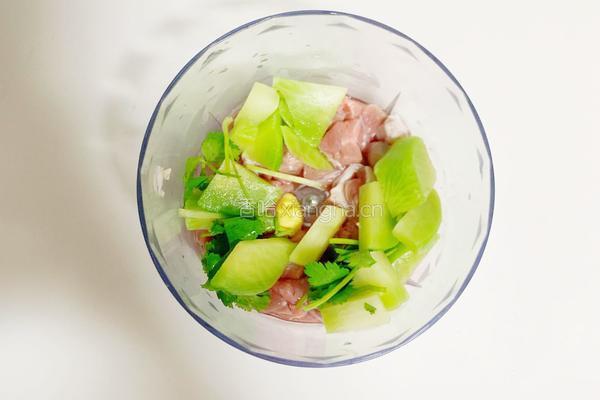 1岁➕宝宝辅食:好吃的牛肉饺的做法图解5
