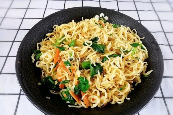炒面条的做法图解9