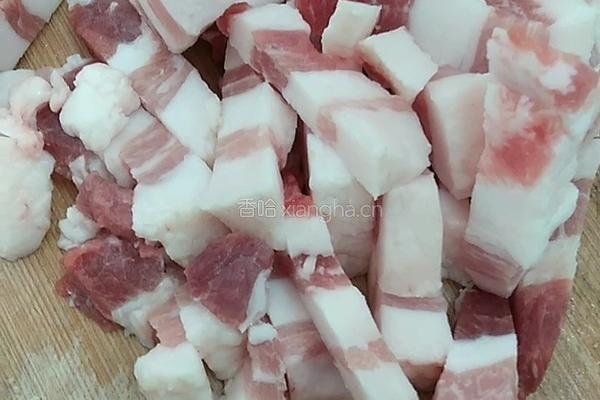 加鸡蛋的红烧肉的做法图解1