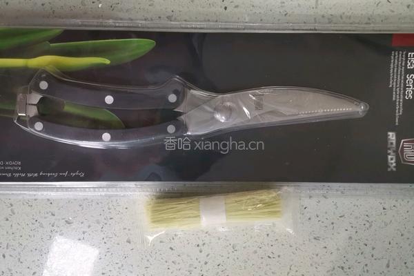 宝宝8个月鸡蛋柿子面的做法图解2
