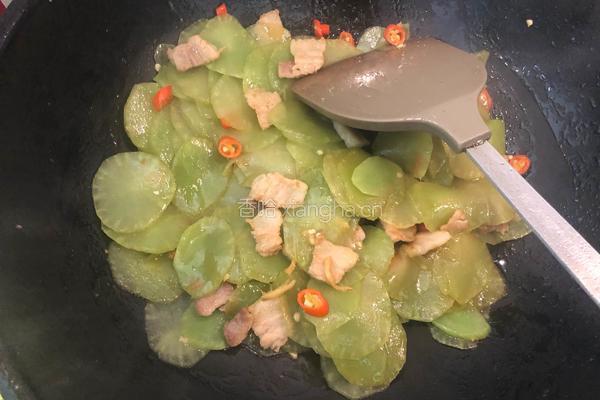炒莴苣的做法图解8