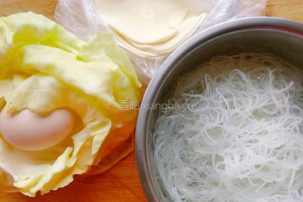 包菜粉丝鸡蛋盒子的做法图解1