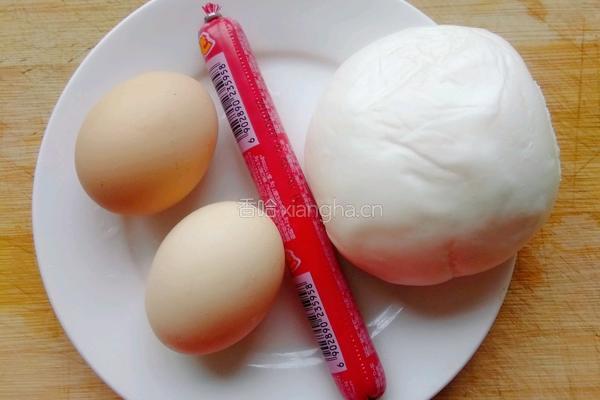 煎馒头条的做法图解1