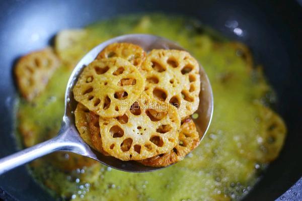 酥到掉渣的炸藕片的做法图解7