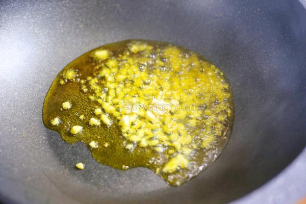 低脂低卡的黄瓜木耳炒鸡蛋的做法图解3