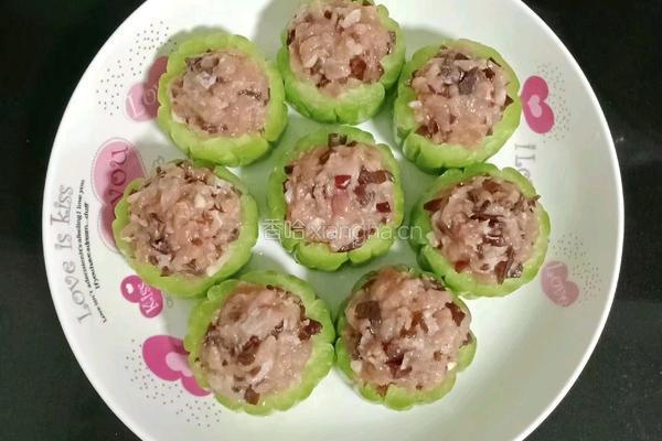 猪肉木耳酿苦瓜的做法图解9