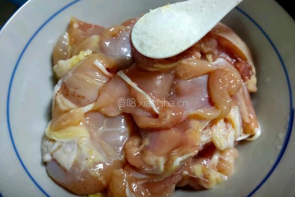 蒸蚝油鸡腿肉的做法图解3