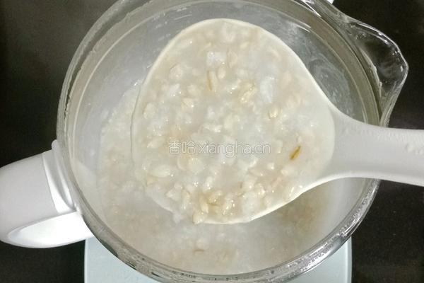 奶香水果燕麦粥 (宝宝辅食）的做法图解5