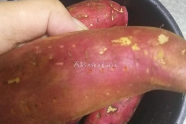 电饭锅版烤红薯的做法图解2