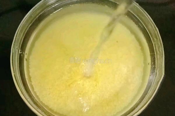 小米红豆粥的做法图解3