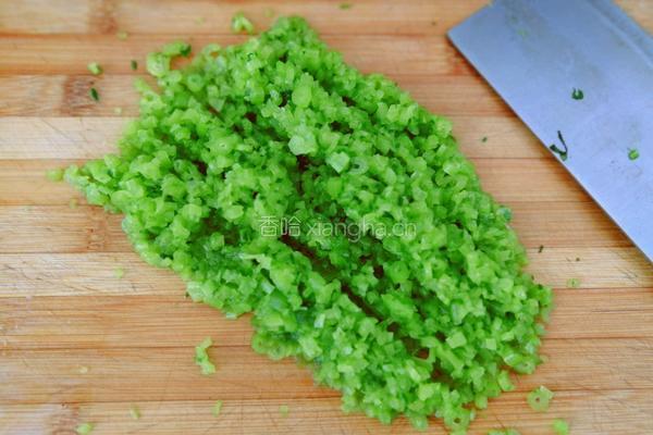 茼蒿梗蘑菇猪肉馅饺子的做法图解9