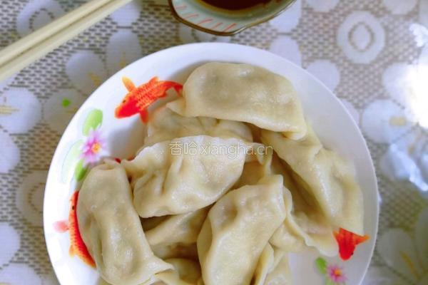 茼蒿梗蘑菇猪肉馅饺子的做法图解21