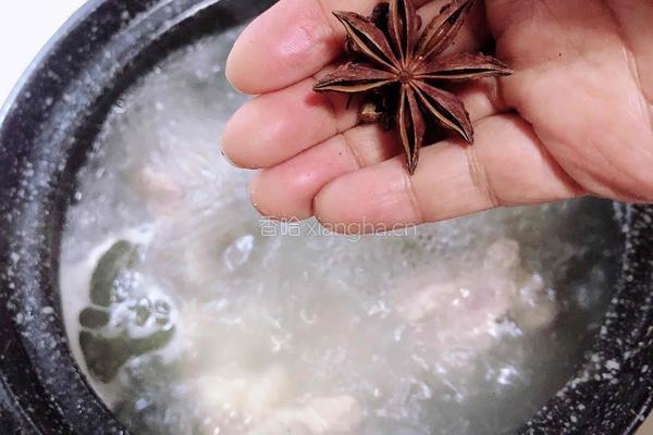 海带大骨汤的做法图解7