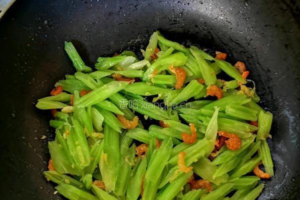 西芹虾仁腰果的做法图解7