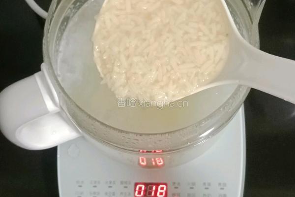 银耳酒酿汤圆的做法图解10