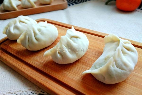 韭菜鸡蛋虾米饺子的做法图解10