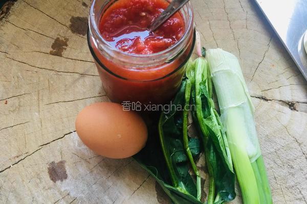 10分钟做好番茄酱鸡蛋面的做法图解1