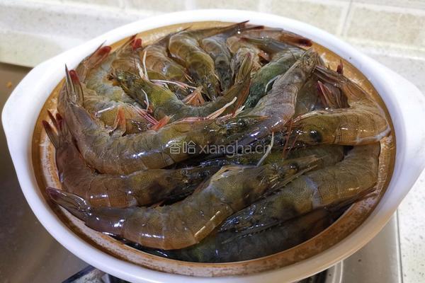 萝卜金针菇虾煲的做法图解5