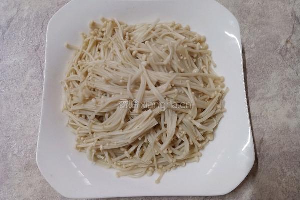 凉拌蒜香金针菇的做法图解5