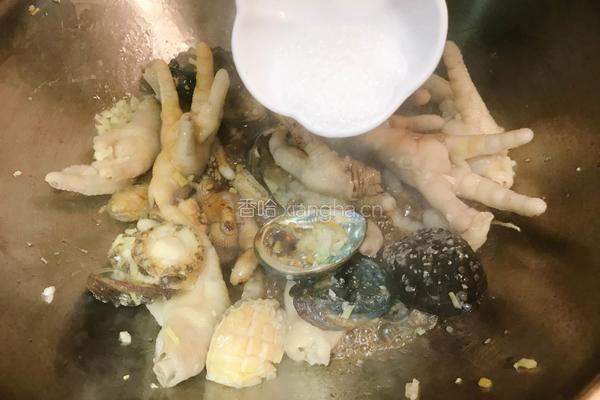小鲍鱼红烧鸡爪的做法图解11