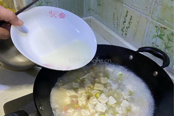 毛豆烧豆腐火腿肠的做法图解8