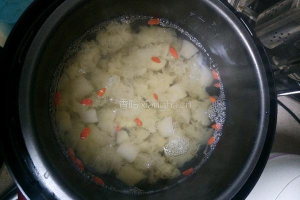  银耳雪梨汤的做法图解6