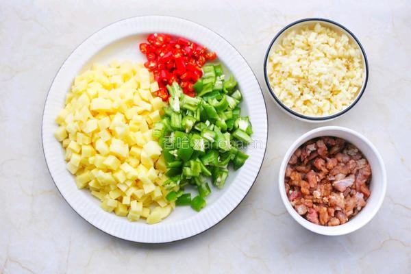 土豆肉末盖饭的做法图解3