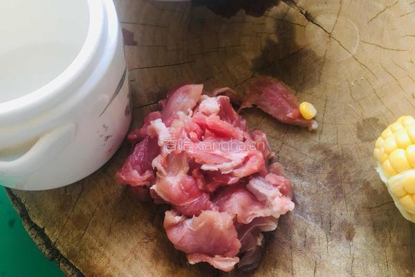 玉米山药瘦肉蒸盅的做法图解3