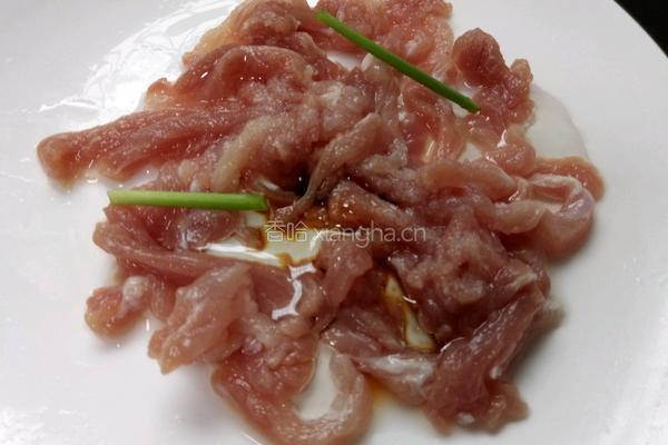 雪菜肉丝面的做法图解1