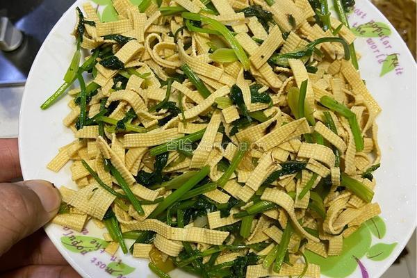 芫荽炒豆腐皮