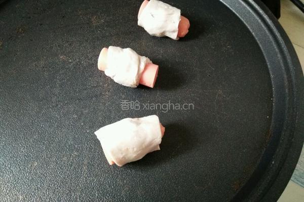 火腿肠手抓饼卷的做法图解7