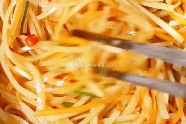 凉拌土豆胡萝卜丝的做法图解15