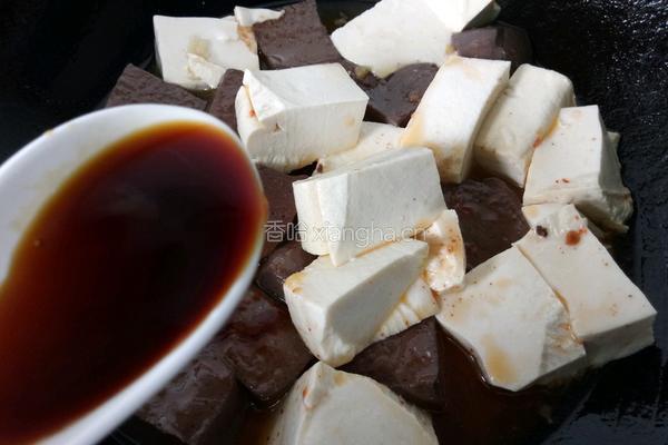 鸭血烧豆腐的做法图解7