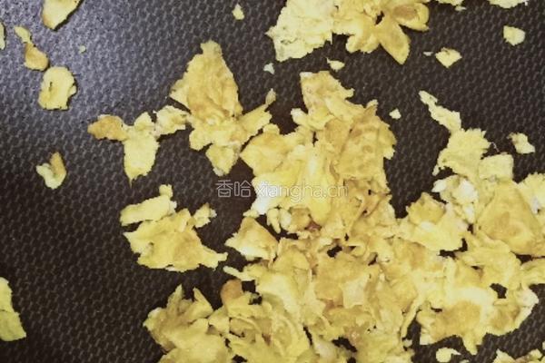 虾米鸡蛋韭菜盒子的做法图解6