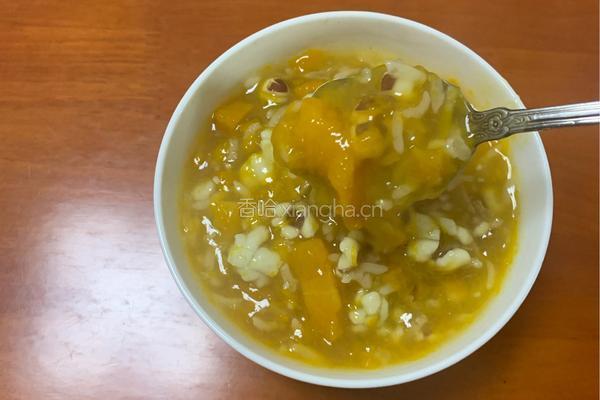 南瓜芡实粥的做法图解3