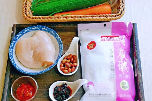 凉拌鸡丝香辣爽口的做法图解1