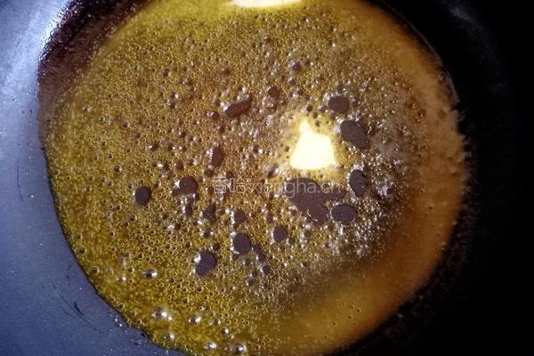 年货点心之花生牛轧糖的做法图解2