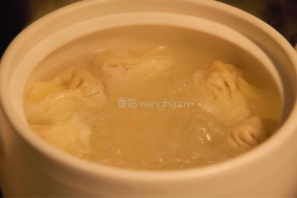 鸡汤馄饨，汤底香醇的做法图解6