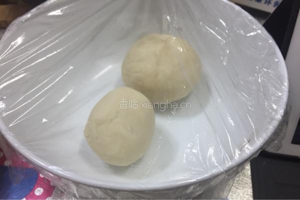 雪媚娘蛋黄酥的做法图解1