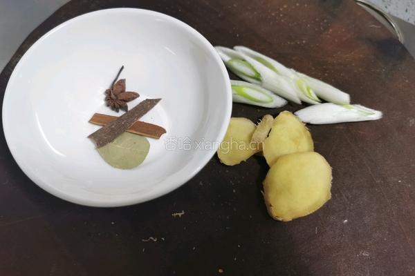 土豆烧鸡块的做法图解2