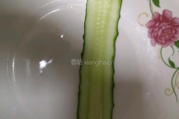 凉拌黄瓜的做法图解2