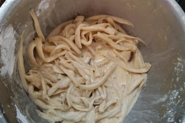 油炸杏鲍菇的做法图解5