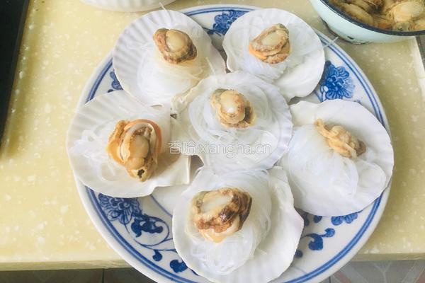 蒜蓉粉丝蒸扇贝的做法图解6