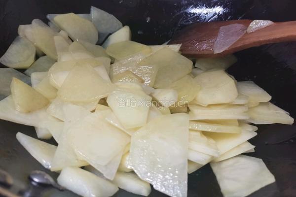 香辣土豆片的做法图解3