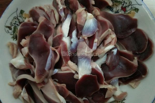 爆炒鸭肫的做法图解2