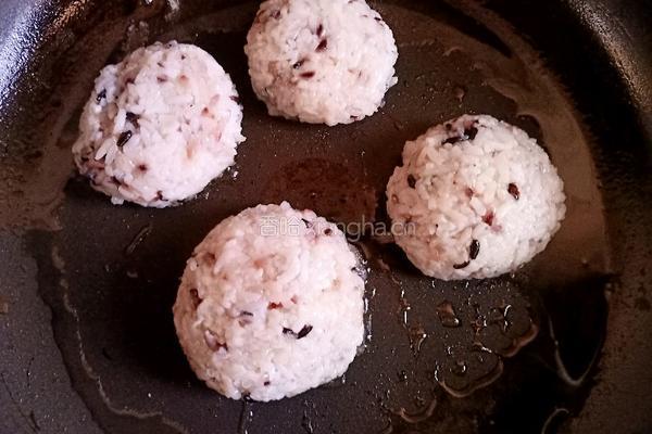 芝士肉松饭团的做法图解10