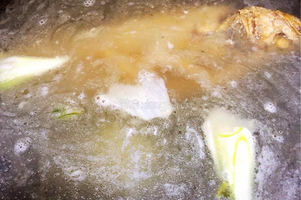 雪菜笋干黄鱼汤的做法图解6